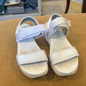 Women’s sketchers sandals yoga foam